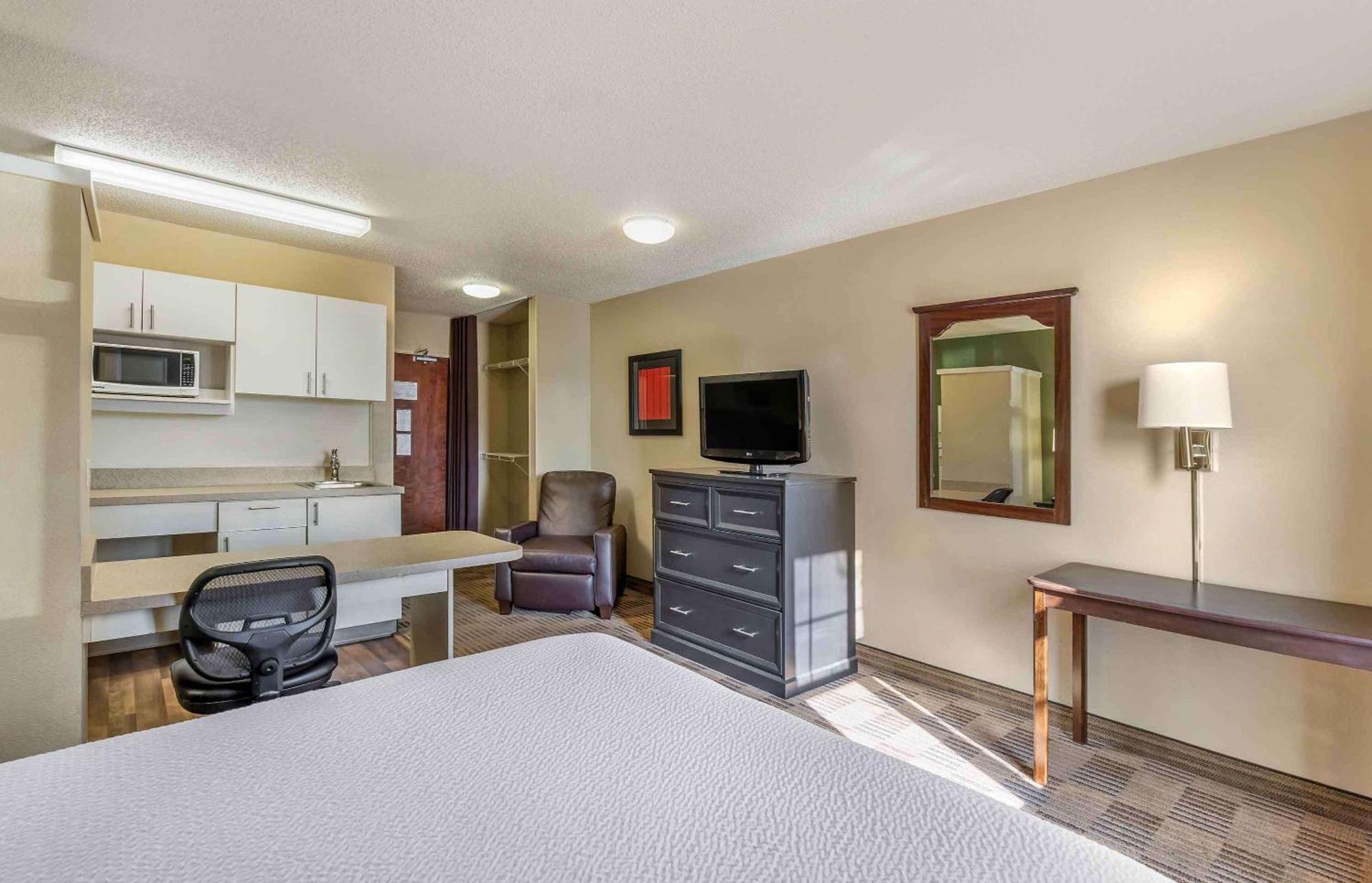 Extended Stay America Select Suites - Chicago - Downers Grove Dış mekan fotoğraf