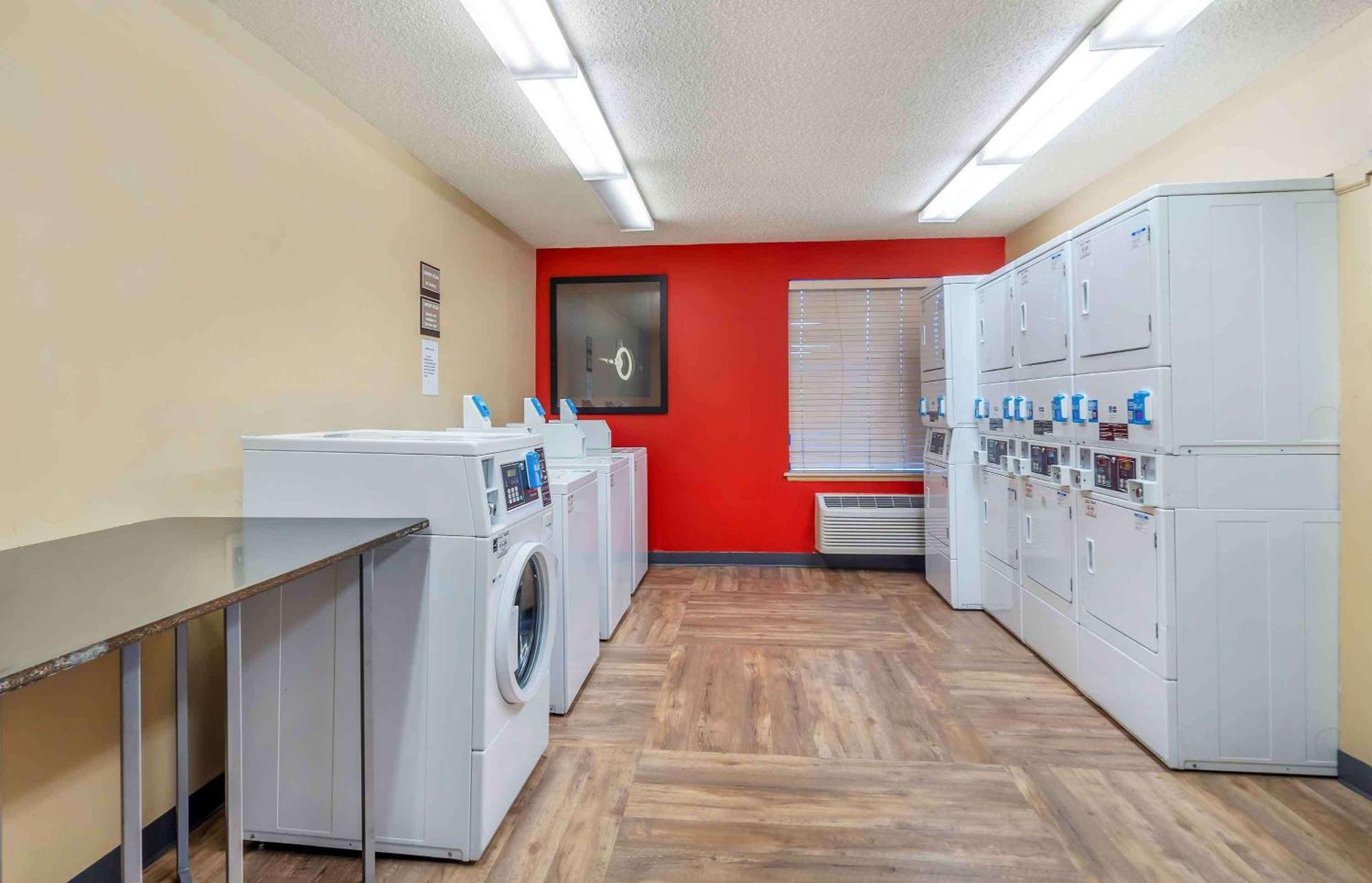 Extended Stay America Select Suites - Chicago - Downers Grove Dış mekan fotoğraf