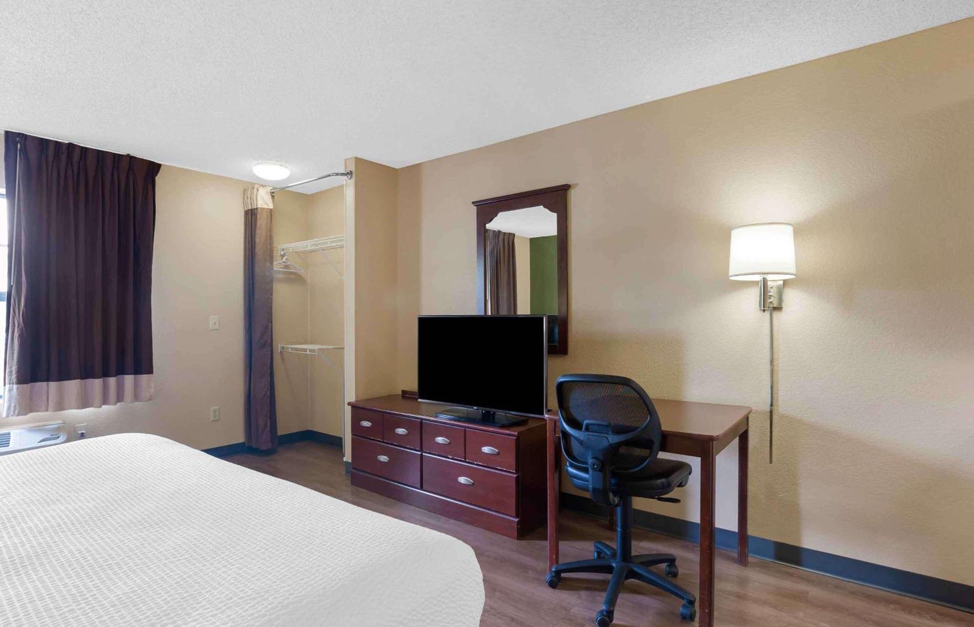 Extended Stay America Select Suites - Chicago - Downers Grove Dış mekan fotoğraf